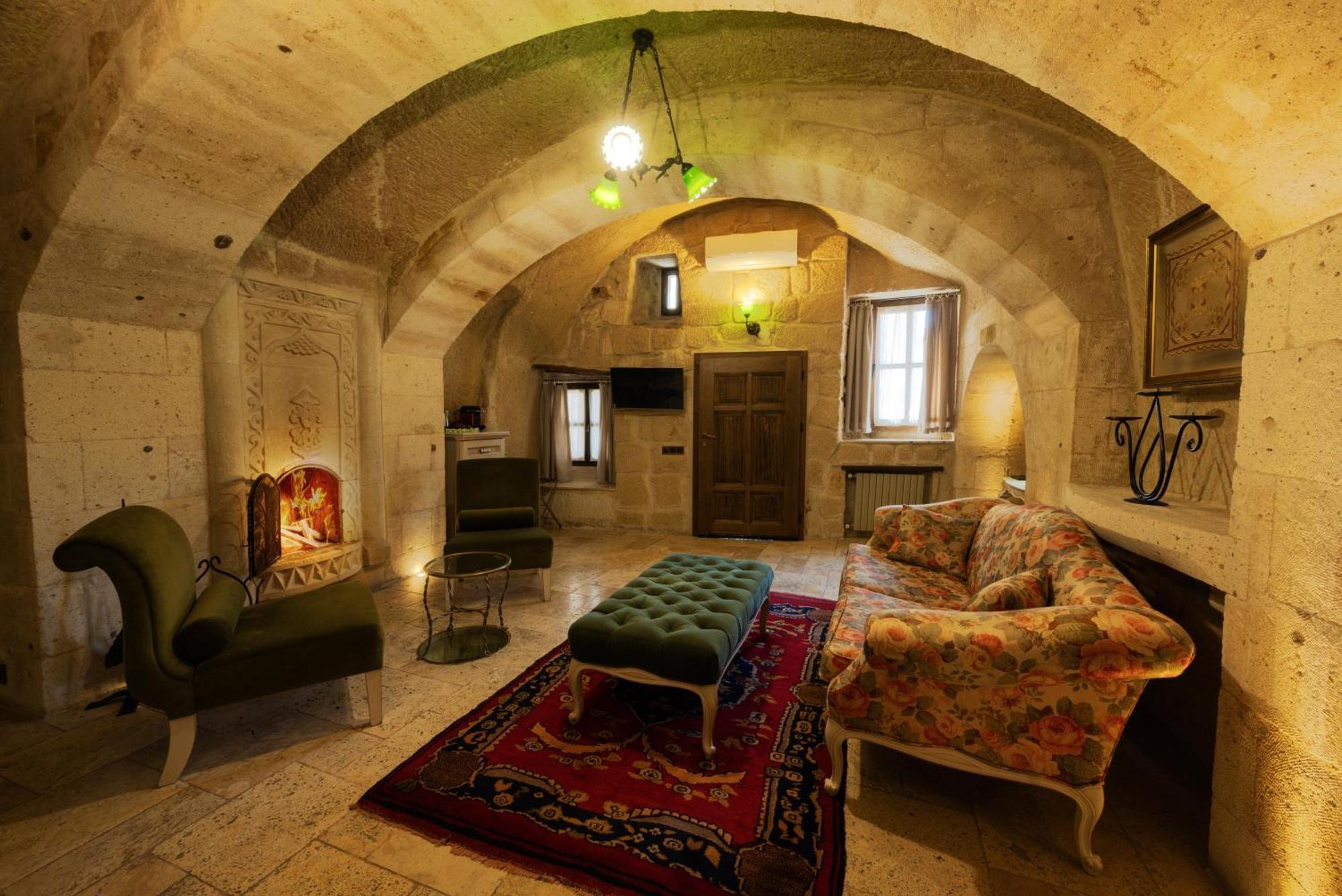 Tafoni Houses Cave Hotel Ortahisar Exterior foto